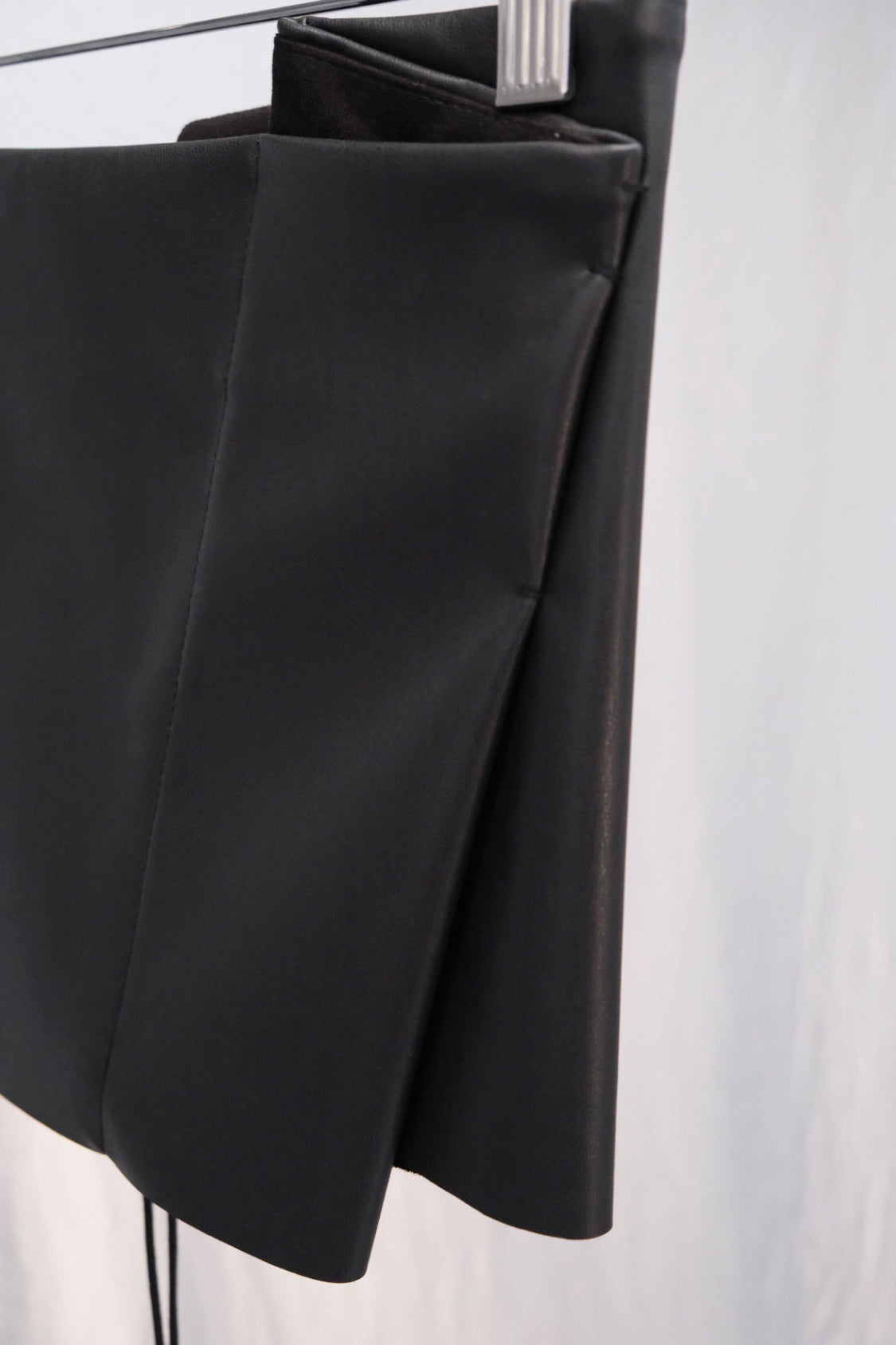 SIRI TOP vegan apple leather / ZERO WASTE FASHION - Shohei-collection