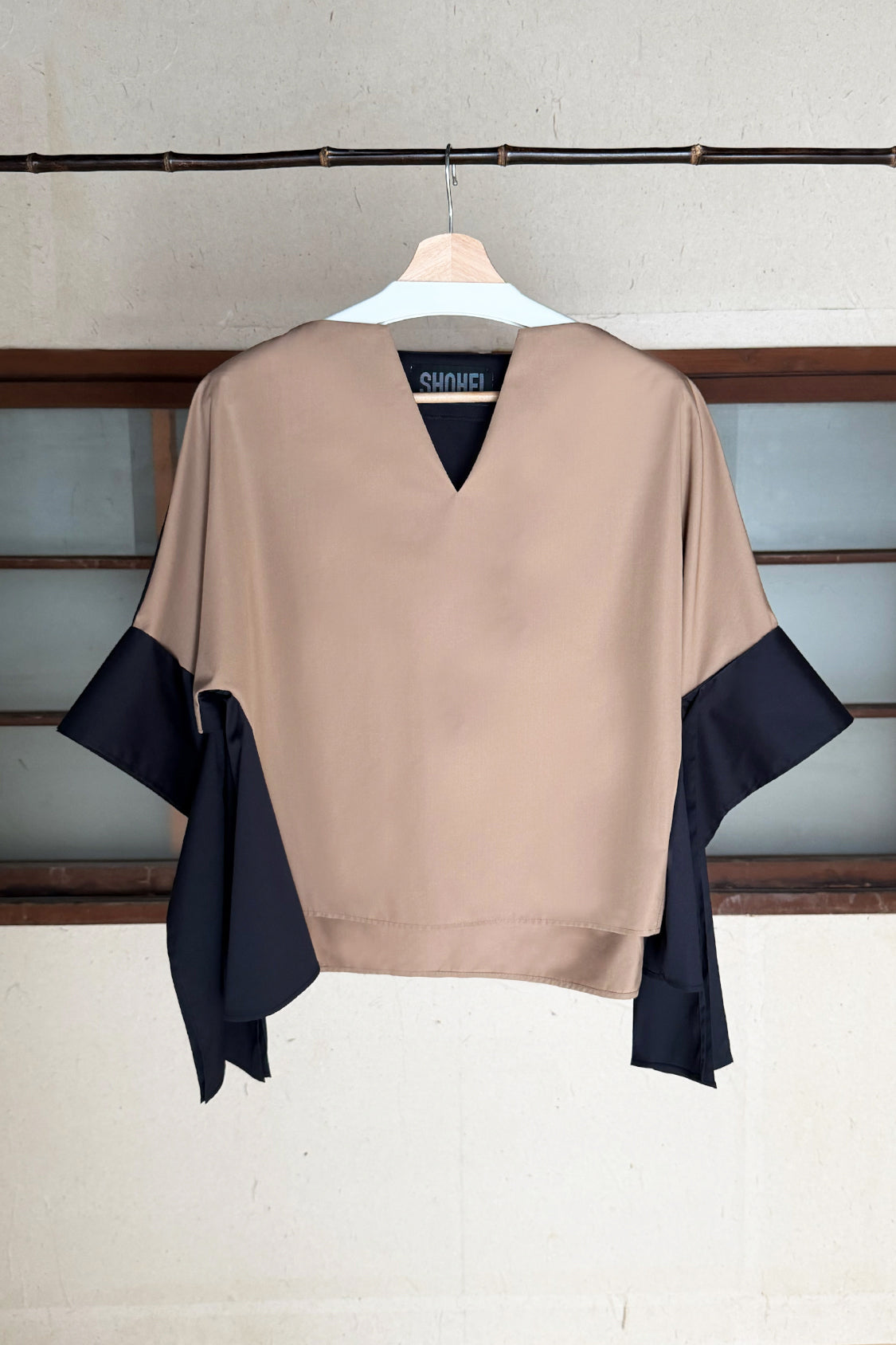 SHOHEI ANYA TOP, colour-block top in TENCEL lyocell