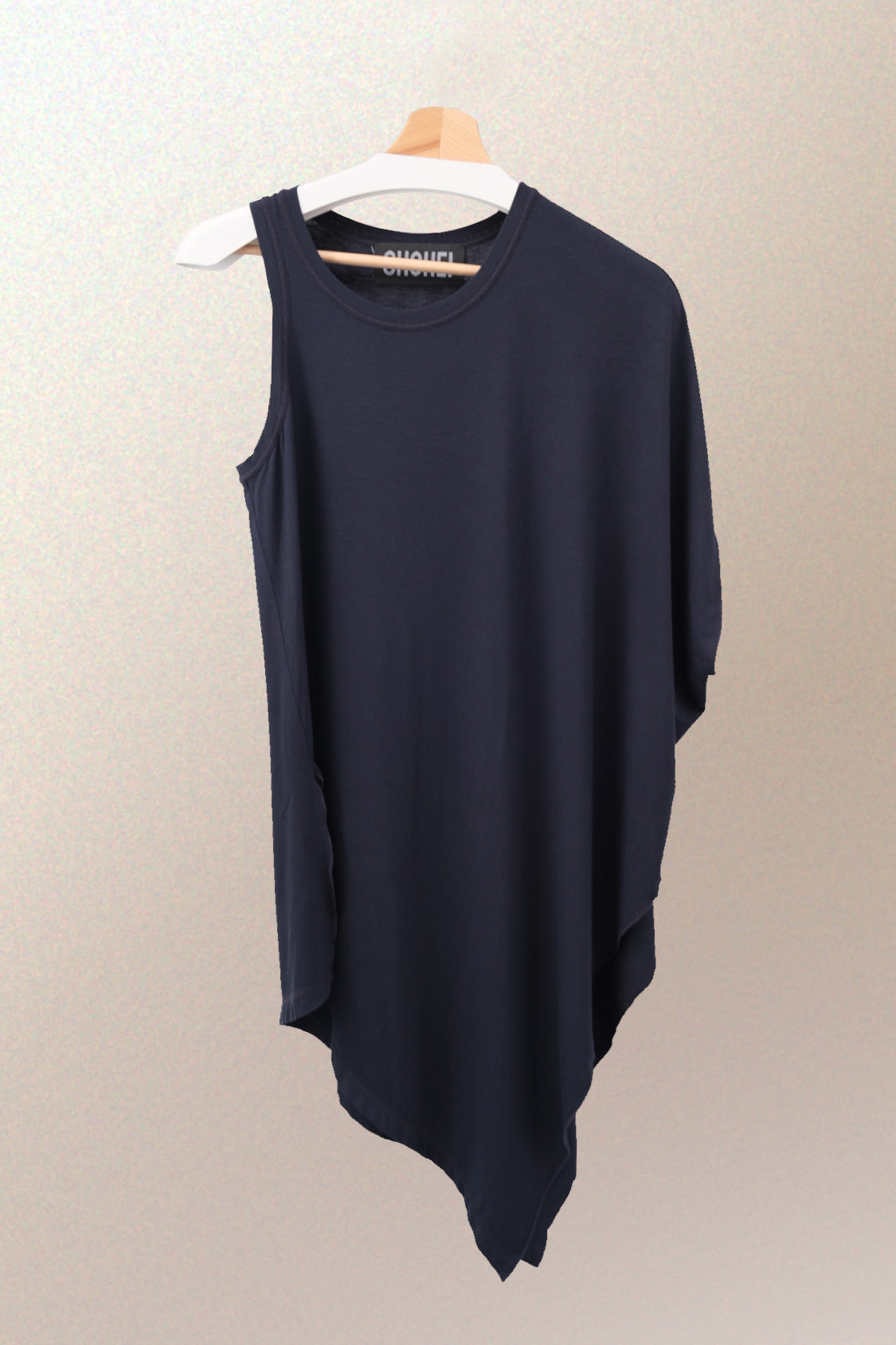 SHOHEI IVY TOP in navy blue, minimalist top in bamboo viscose