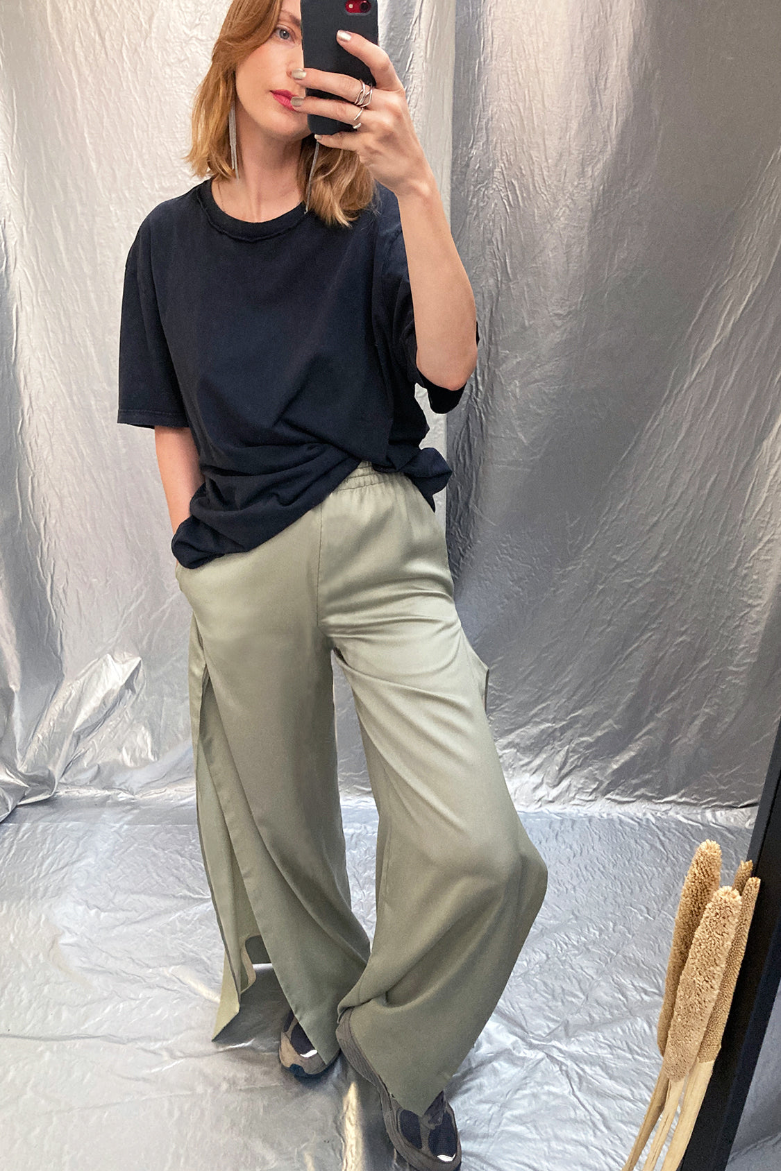 Ziggy Top & New Slit Pants SAGE GREEN / SHOP THE LOOK - Shohei-collection