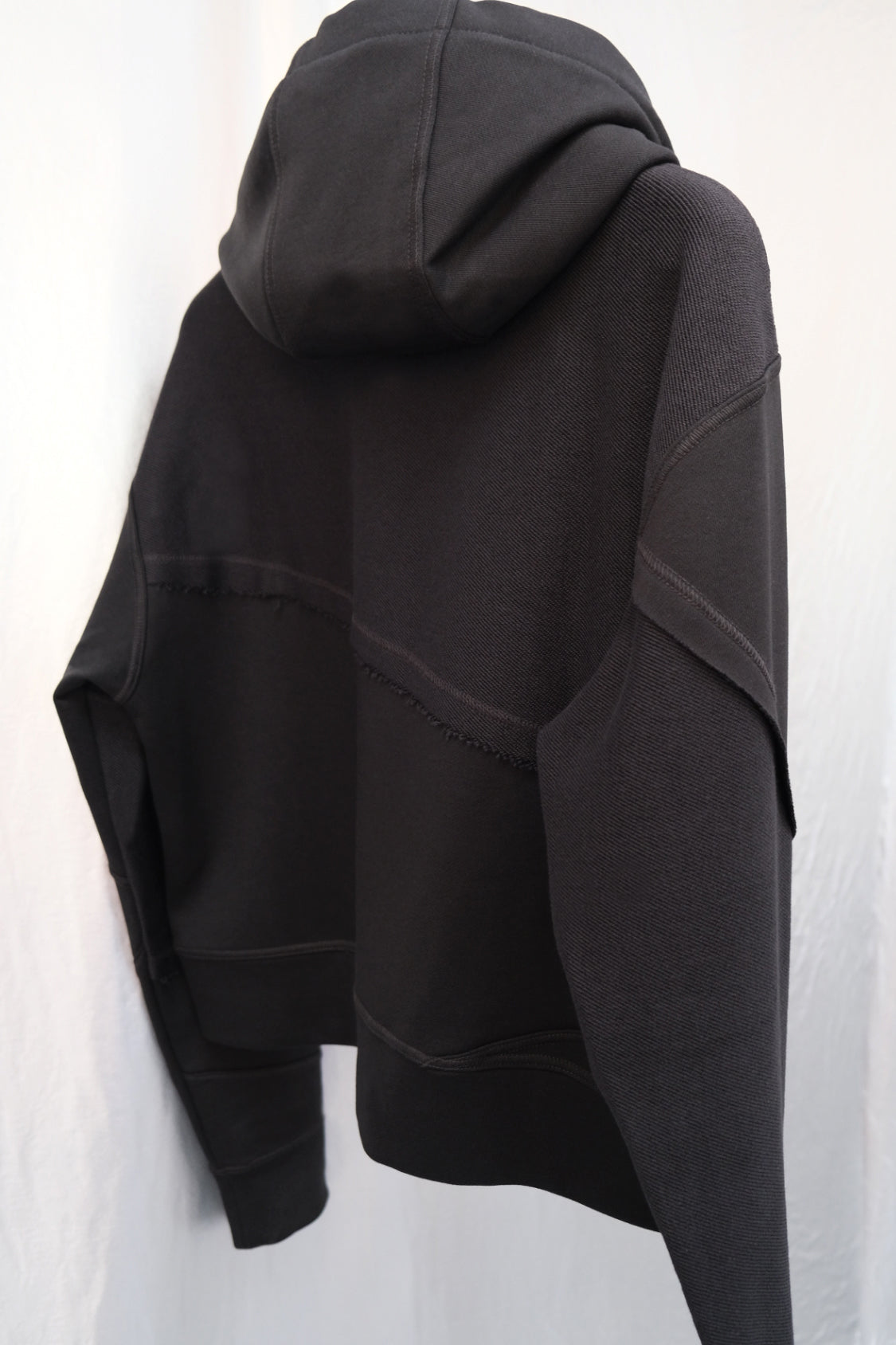 TOKYO CROPPED HOODIE / ORGANIC COTTON x TENCEL - Shohei-collection